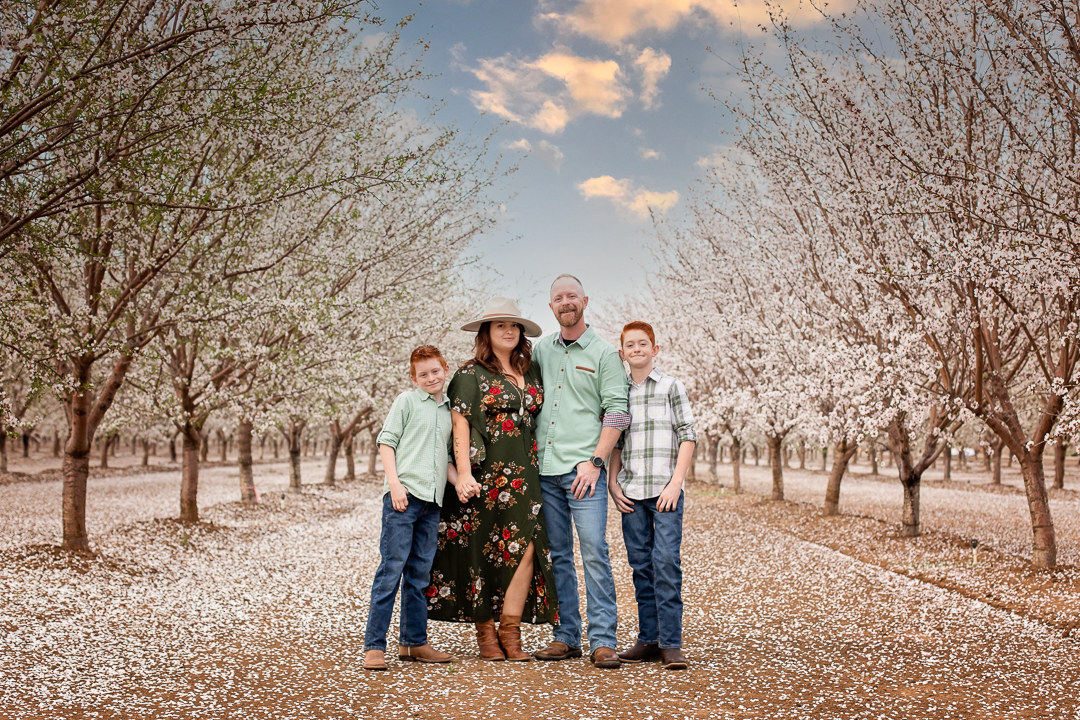 family-group-photography-in-the-blossoms
